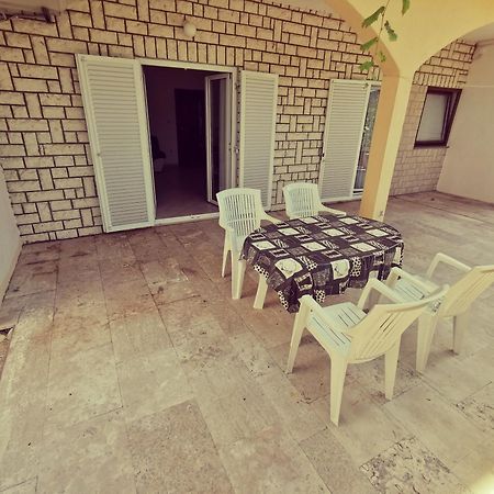 Haus Maro Apartment Supetarska Draga Cameră foto